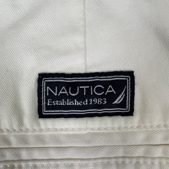 NWOT Nautica Men's White Shorts - Picture 3 of 6